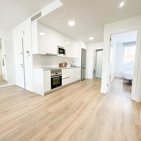 Two Bedrooms Luxury Ground Floor In The Sun *