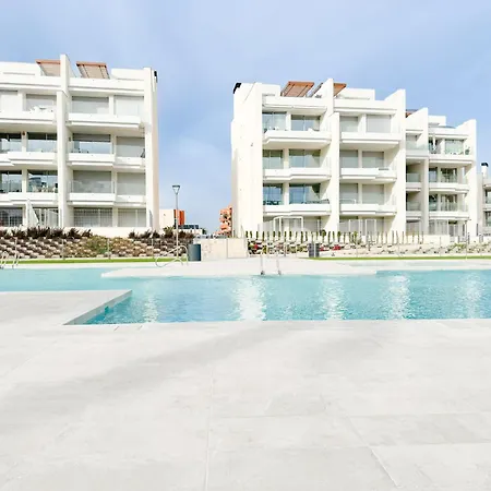 Apartment Two Bedrooms Luxury Ground Floor In The Sun *