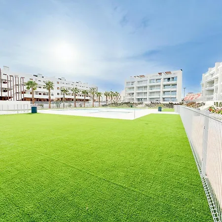 Two Bedrooms Luxury Ground Floor In The Sun Apartment